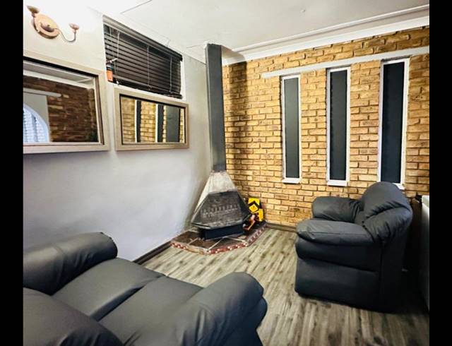 3 BEDROOM PROPERTY TO RENT IN RADIOKOP